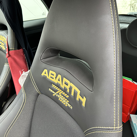 サベルトシート用ヘッドレスト